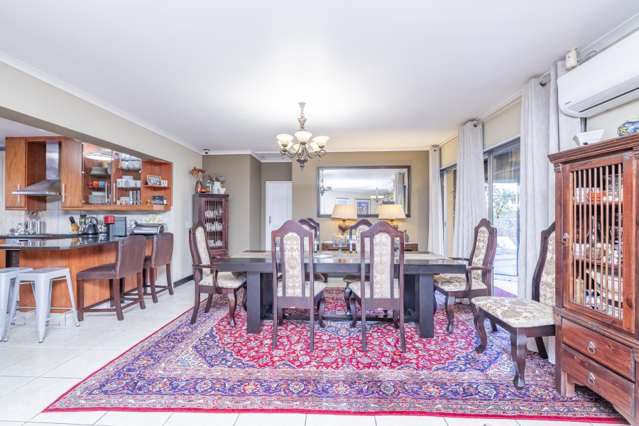 7 Bedroom Property for Sale in Eversdal Western Cape